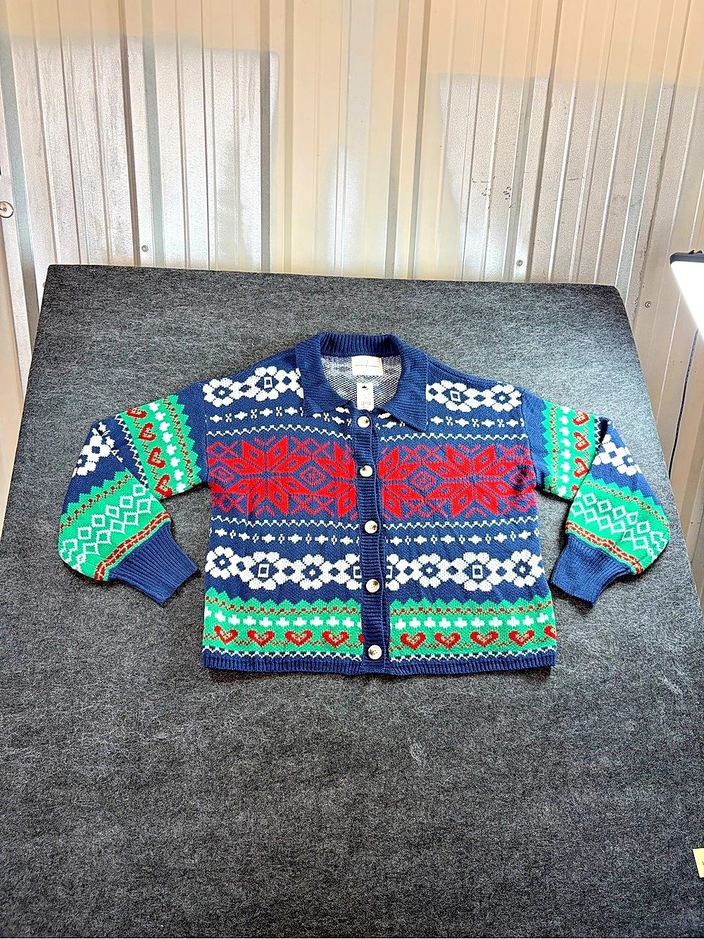 Panache Apparel Women’s NWT Button Sweater Size Large Christmas/Holiday
